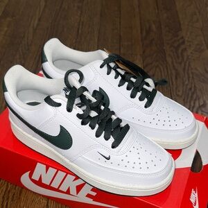 Nike Men's White and Dark Green Sneakers